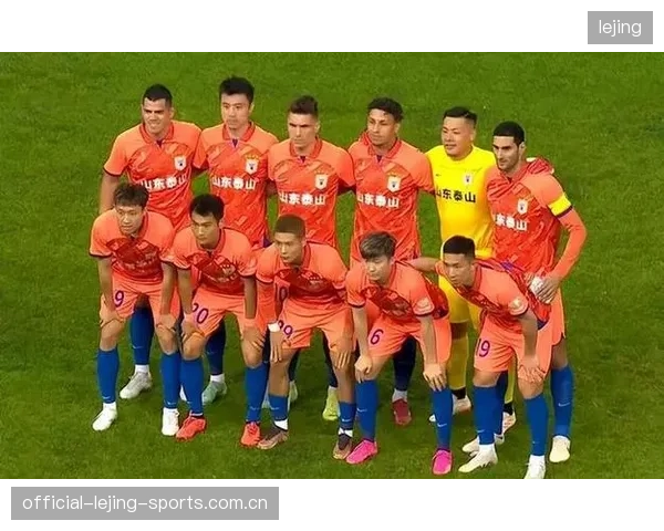 鲁能四大国脚刚结束国足集训任务！他们就听从俱乐部安排做出决定——从国家队到俱乐部，足球梦的转折与坚持